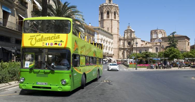 Valencia Hop-on-hop-off Bus Tour